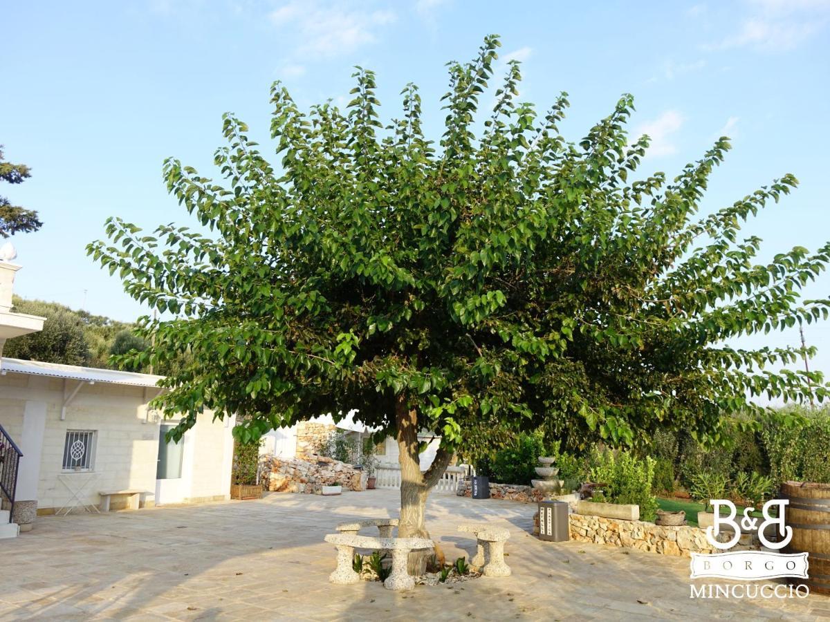 Borgo Mincuccio Bed & Breakfast Ostuni Bagian luar foto